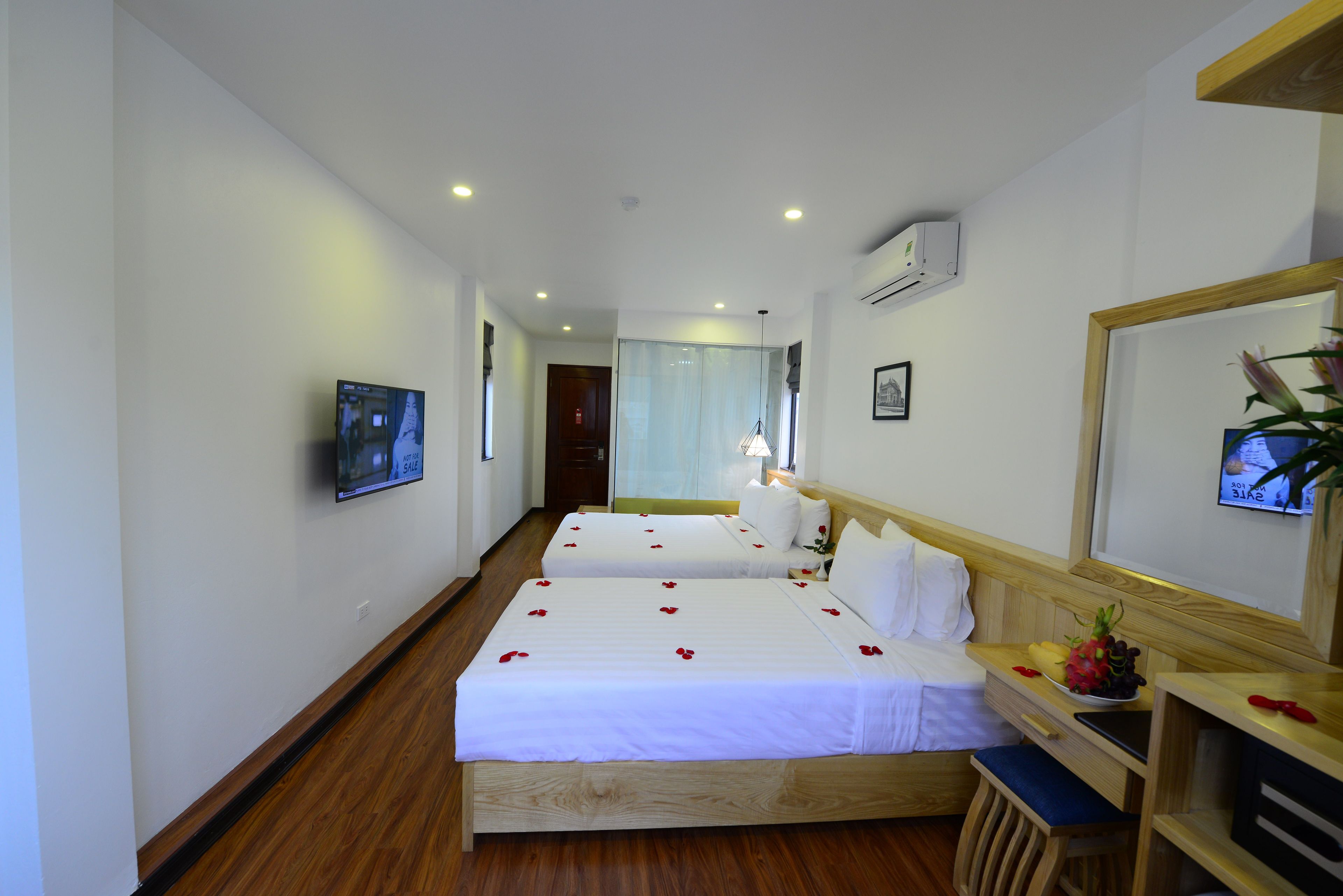 minibar, in-room safe, desk, soundproofing