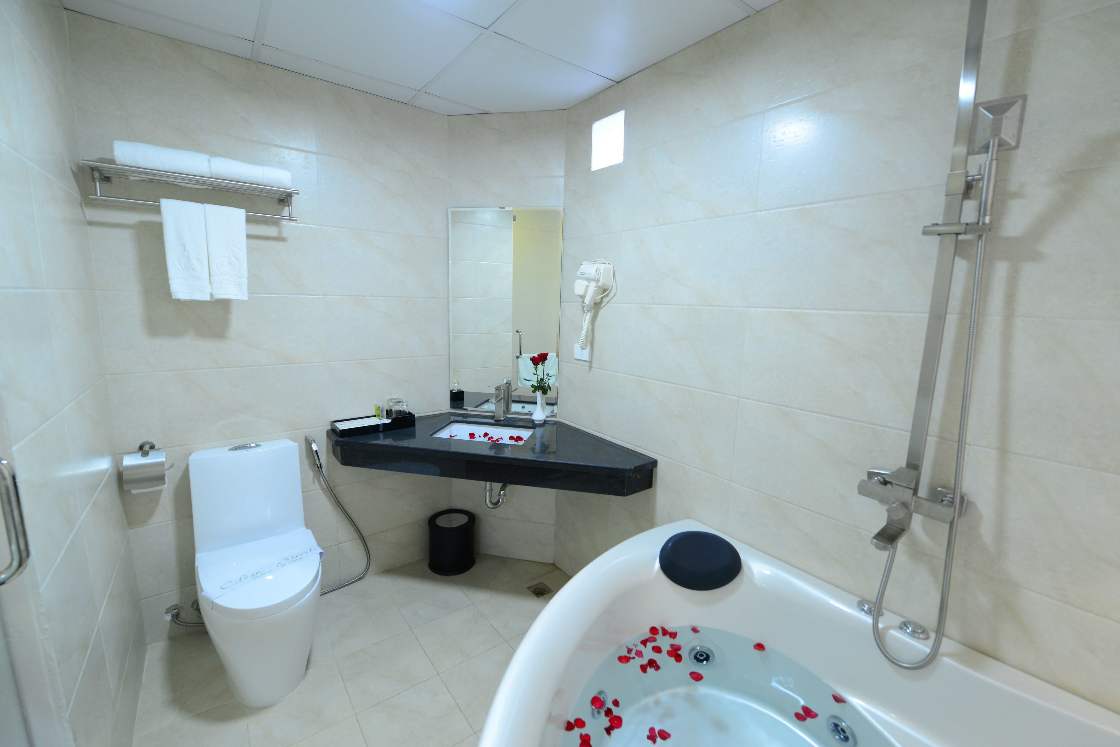 shower, free toiletries, hair dryer, bathrobes