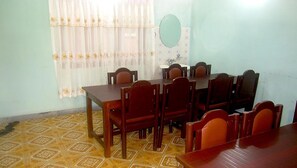 International cuisine - Hotel Half Moon (Pokhara)