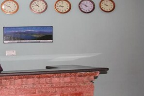 Reception - Hotel Half Moon (Pokhara)