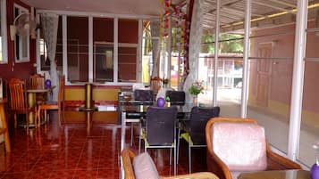 Reggeli, ebéd és vacsora, thai ételek
