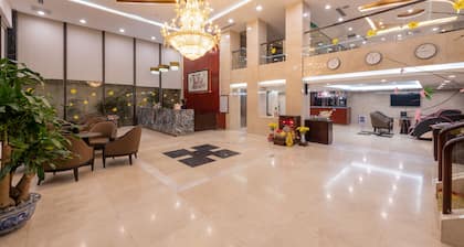 Red River View Hotel