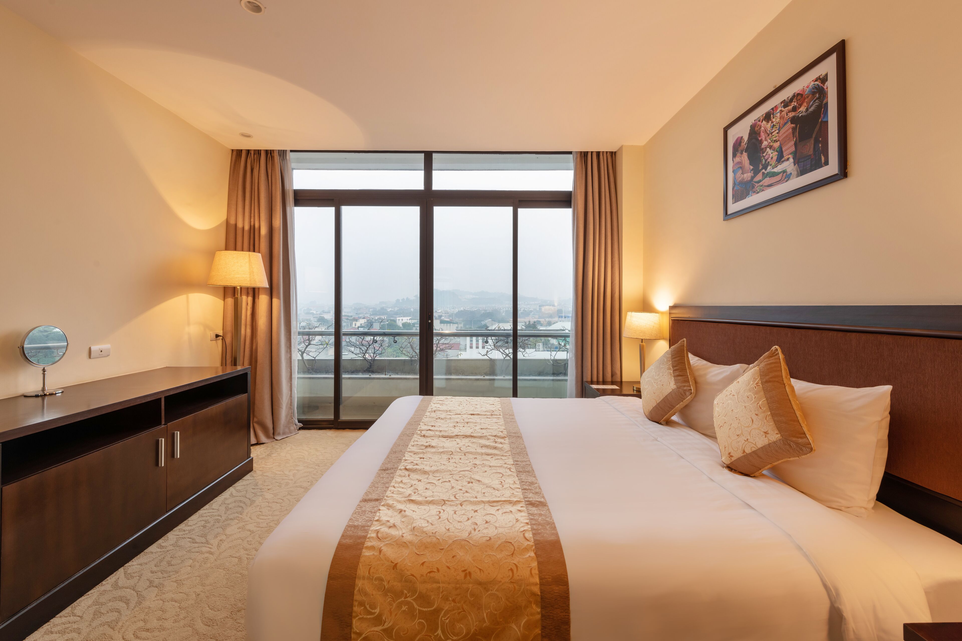 Photo - Red River View Hotel