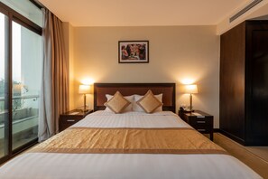 1 Schlafzimmer, Minibar, Zimmersafe, Schreibtisch