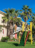 Zona de juegos infantil al aire libre