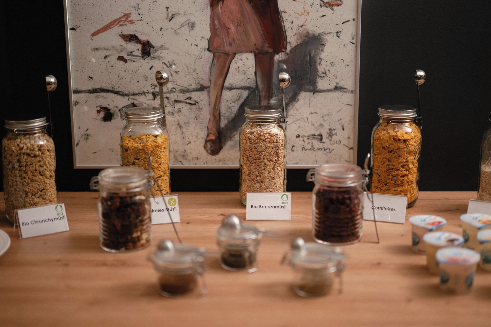 breakfast and dinner served, regional cuisine