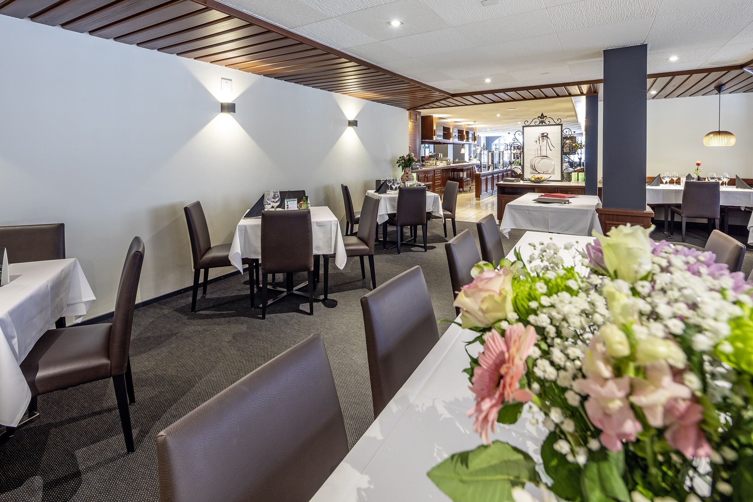 breakfast and dinner served, regional cuisine