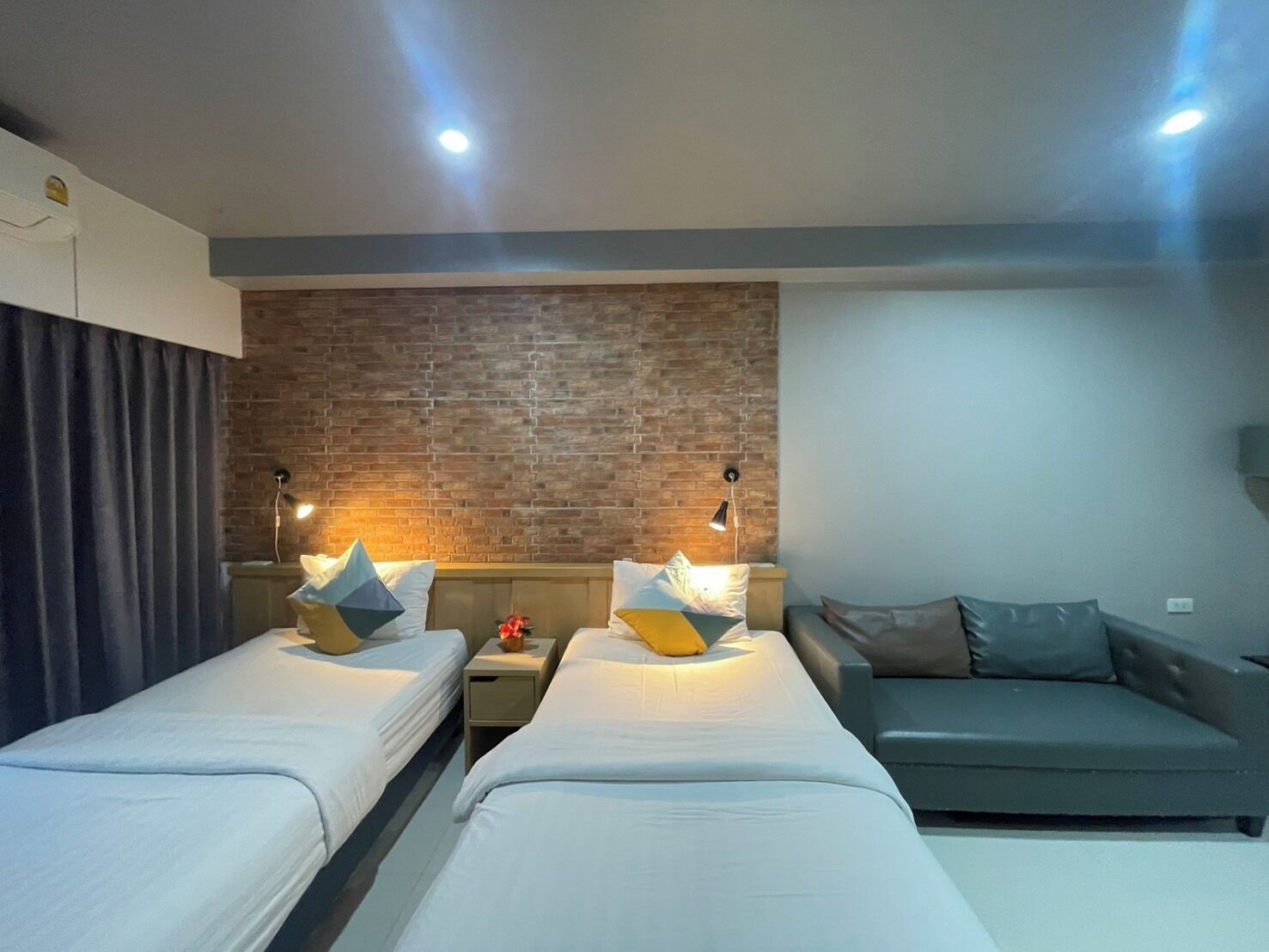 豪華雙床房 | 獨特裝潢、遮光布/窗簾、折疊床/加床、免費無線上網