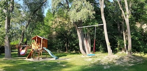 Children’s play area – outdoor - Kenese-Völgye Villahotel (Balatonkenese)