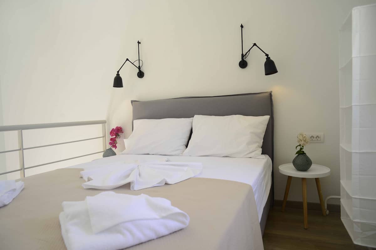 Ropa de cama hipoalergénica y minibar