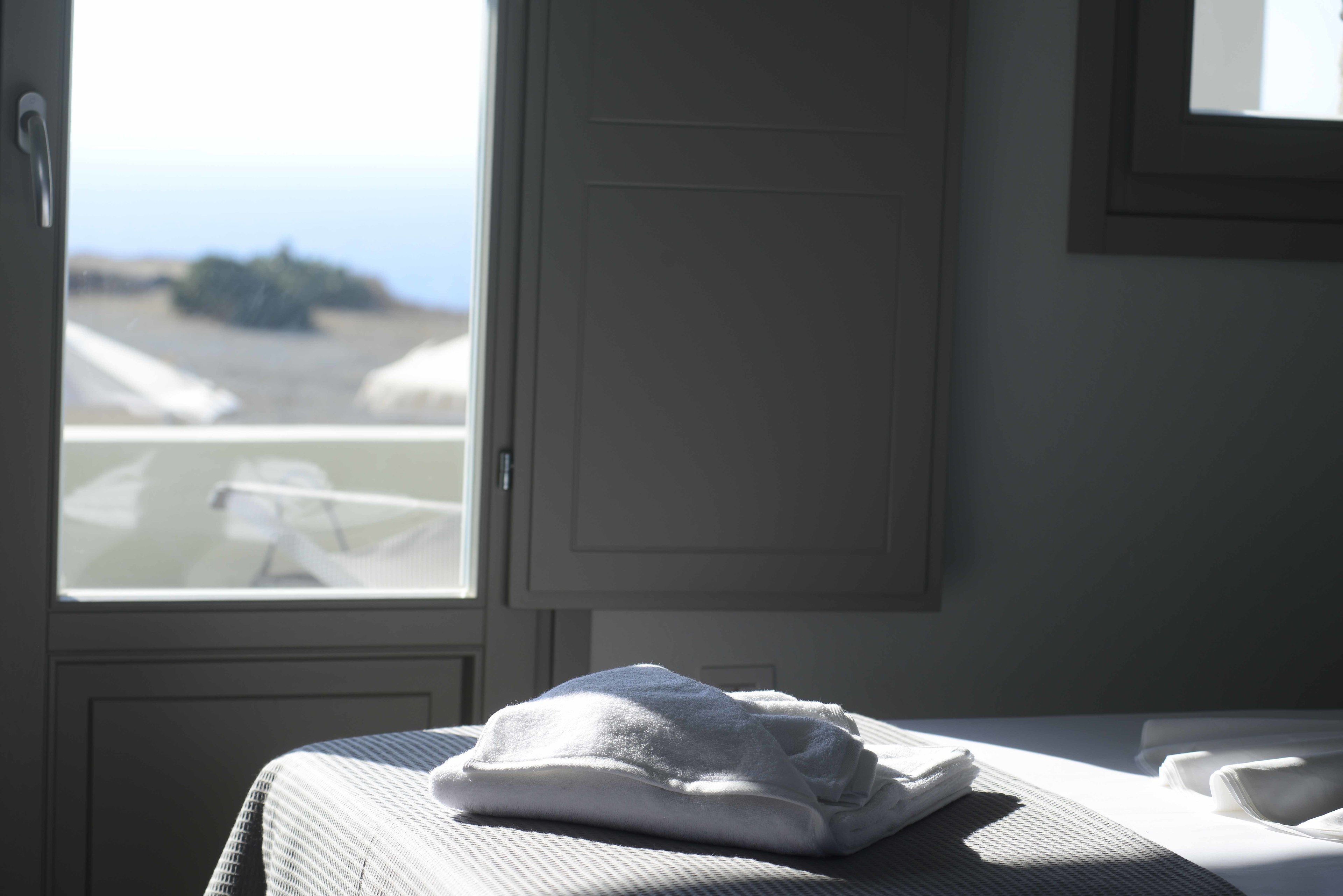 superior suite, sea view | minibar, in-room safe, desk, soundproofing