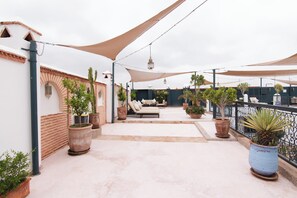 Terrace/patio - The Central House Marrakech Medina - Hostel (Marrakech)