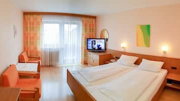 Caja de seguridad en la habitación y escritorio