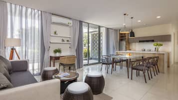 Executive Double Room | Living area | 43-inch LCD TV with cable channels, TV