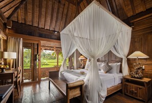 One Bedroom Private Pool Villa - Madani Antique Villas (Ubud)