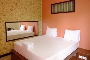 Rollaway beds, free WiFi