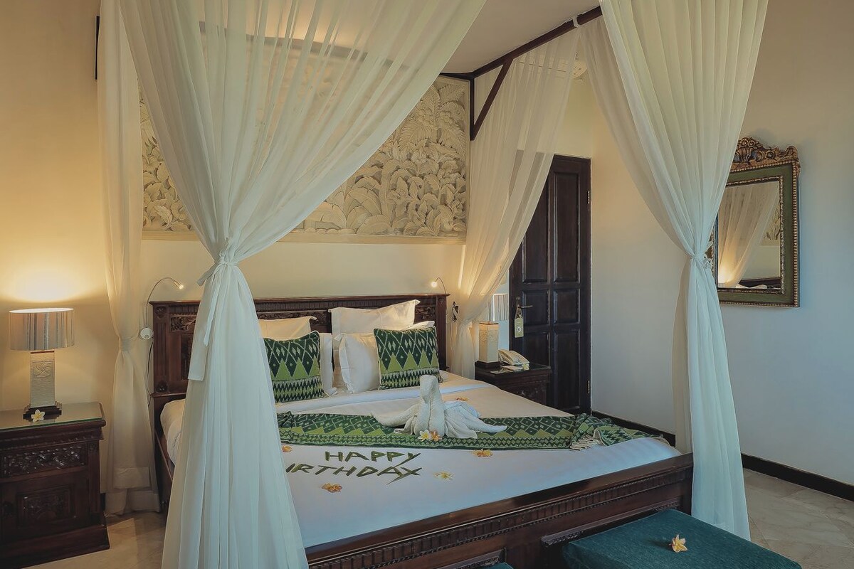 Villa Room | In-room safe, desk, laptop workspace, soundproofing