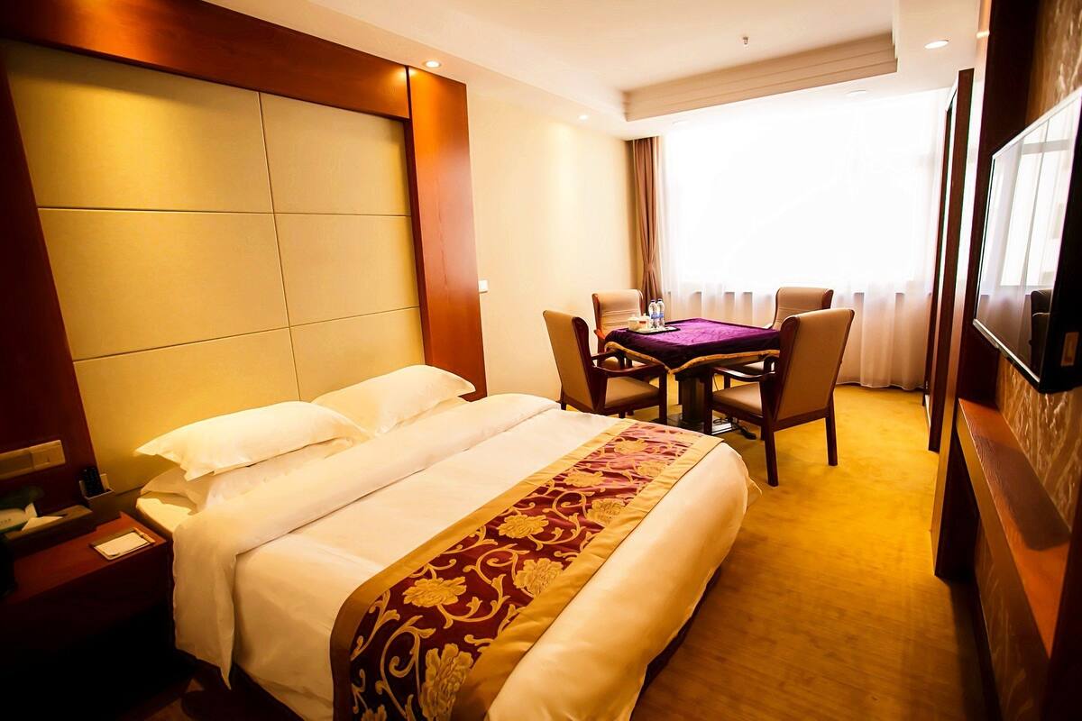 Kamar Double | Meja kerja, tirai kedap cahaya, dan Wi-Fi gratis