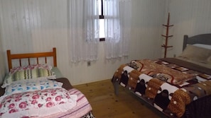 House | 1 bedroom, iron/ironing board, free WiFi, bed sheets - Residencial Dutra (Gramado)