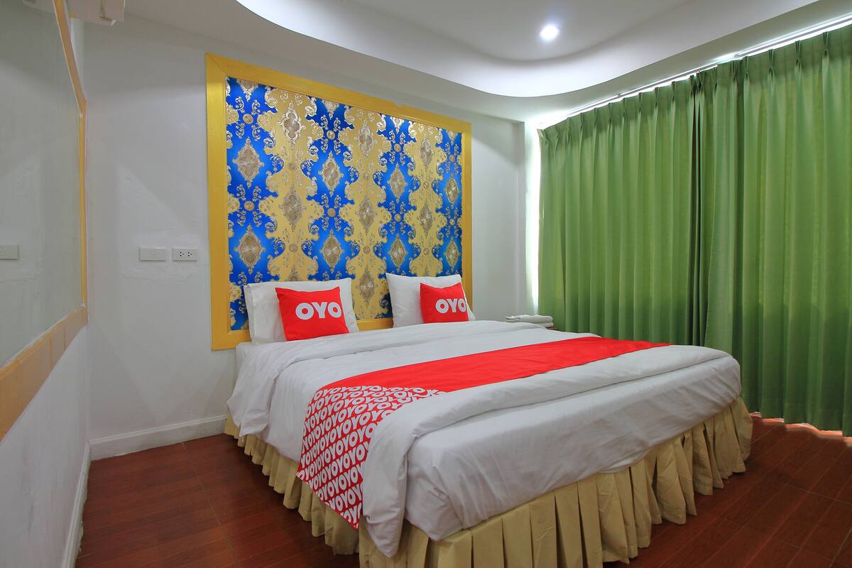 Standard Double Room | Desk, free WiFi, bed sheets