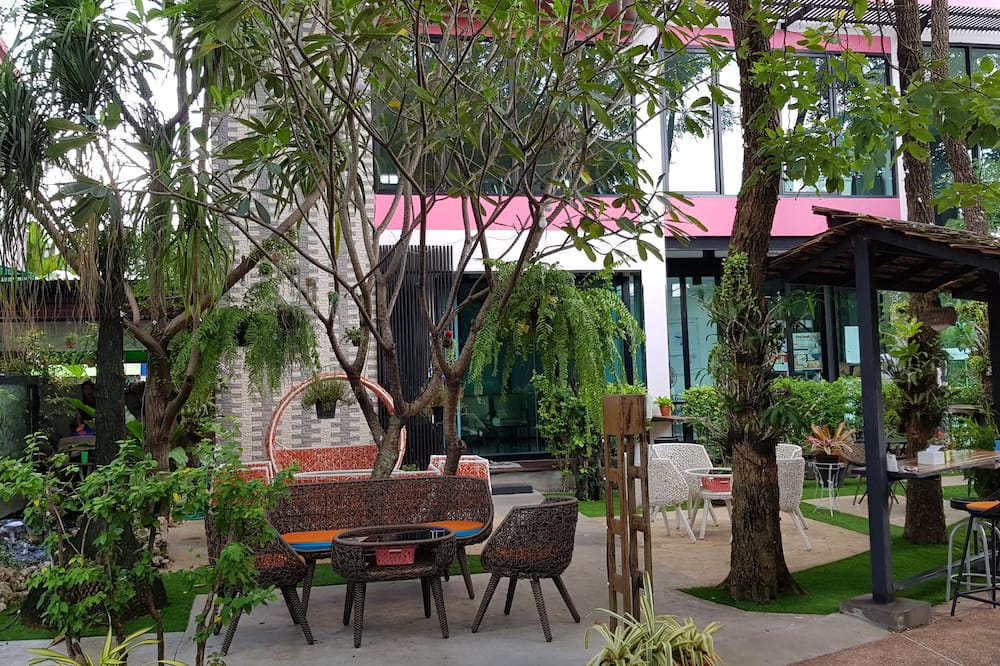 Coffee Station Hostel