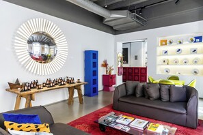 Lobby sitting area - Savona 18 Suites - Preferred Hotels & Resorts (Milan)