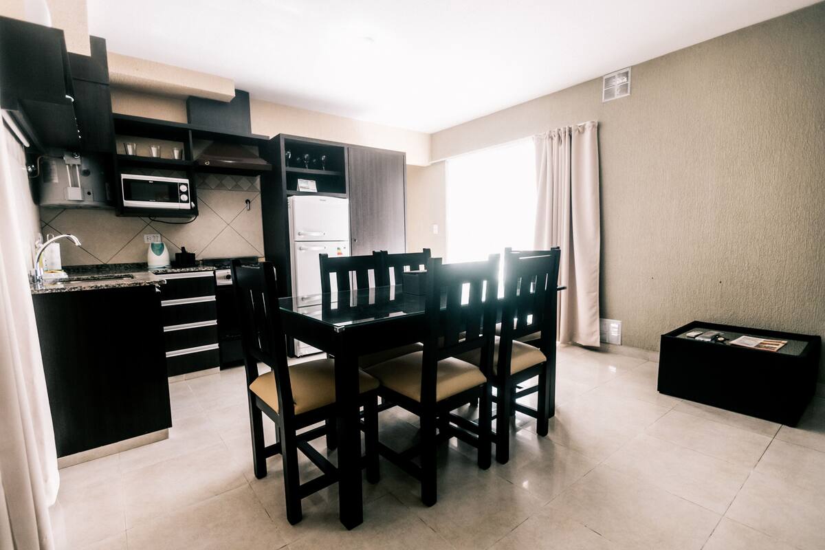 Apartamento Premium 2 Dormitorios B | Private kitchen | Coffee/tea maker, full-size fridge, microwave, oven
