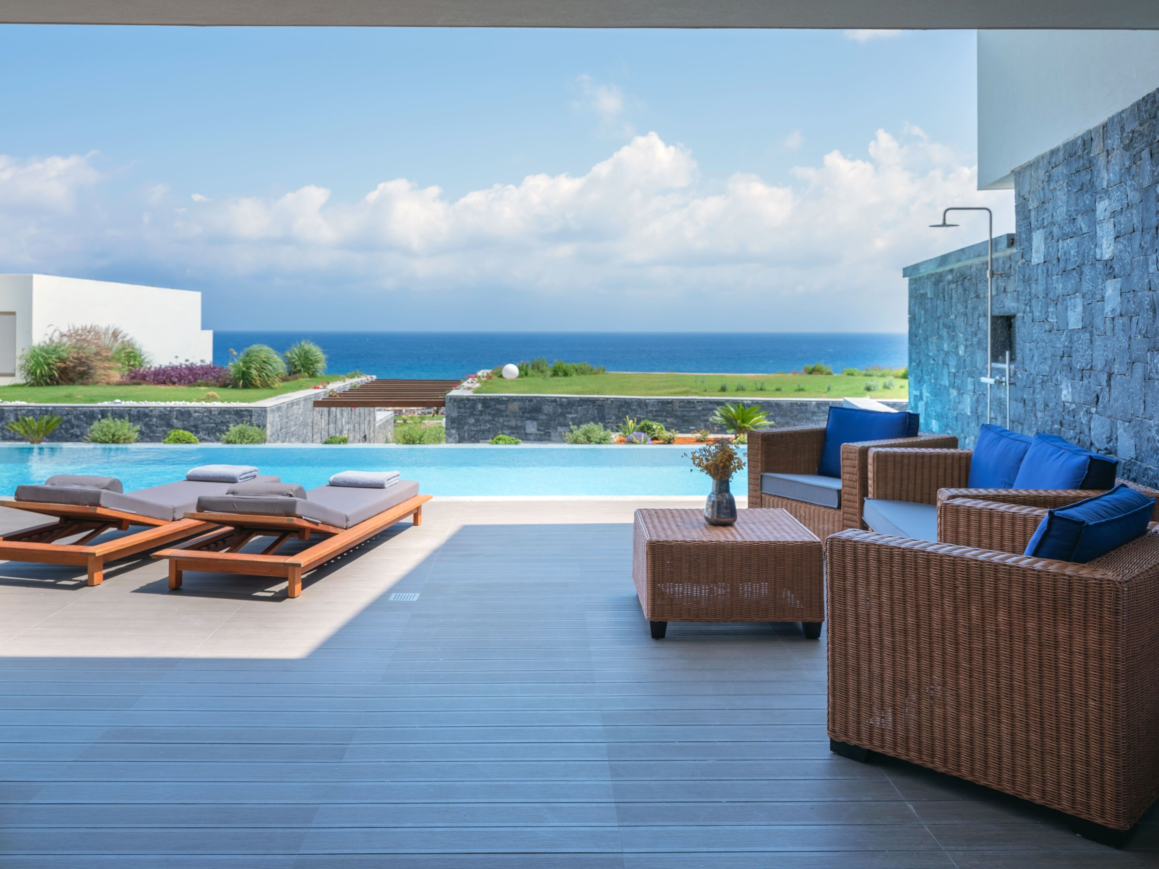 dream princess villa 2 bedrooms, sea view, private pool, outdoor whirlpool,  soul sauna (2 floors) | exterior