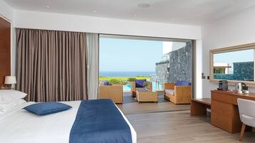 Dream Princess Villa 2 bedrooms, Sea View, Private pool, Outdoor whirlpool, Soul Sauna (2 floors) | 1 bedroom, premium bedding, minibar, in-room safe