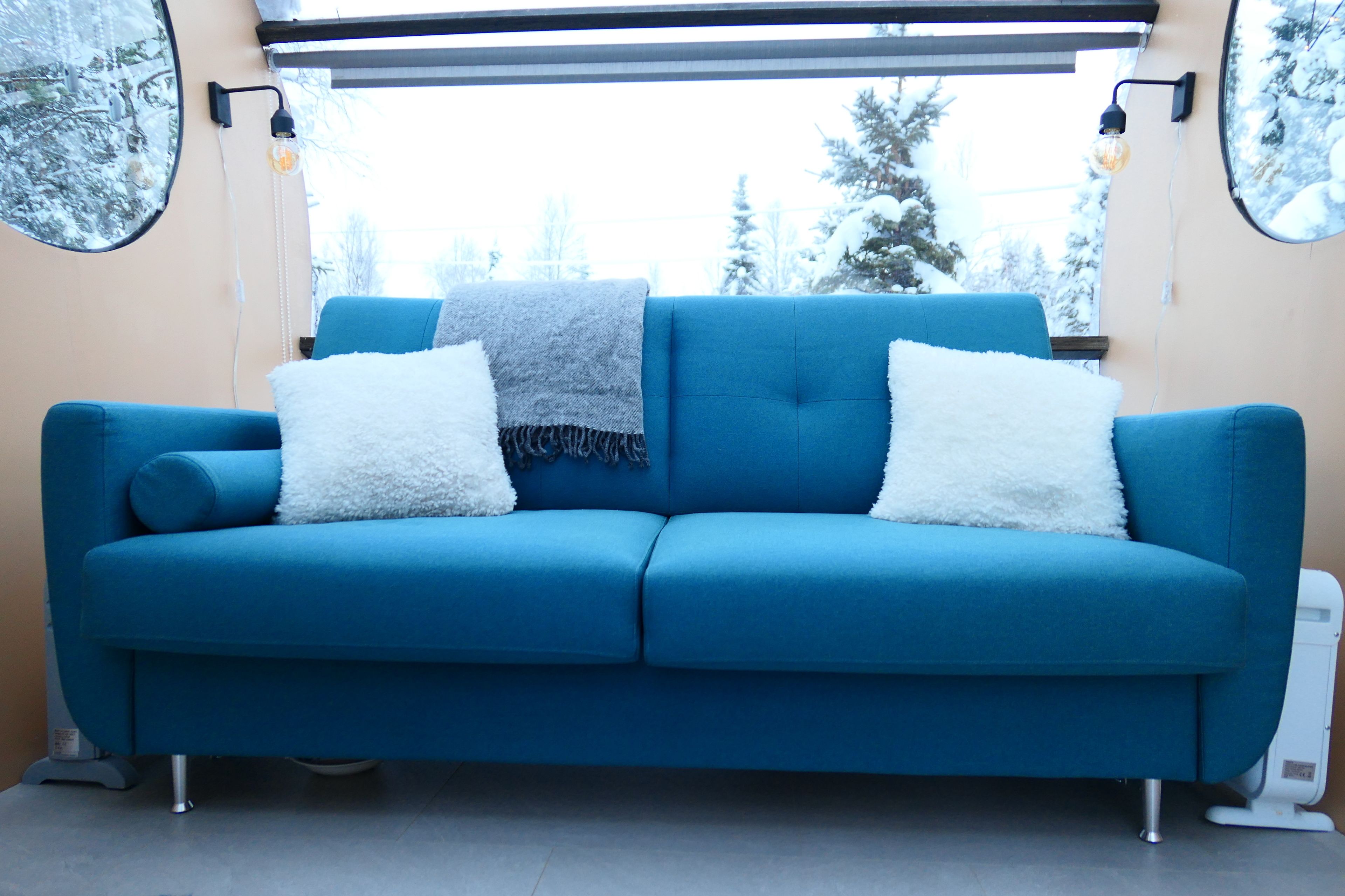 superior cabin | living area