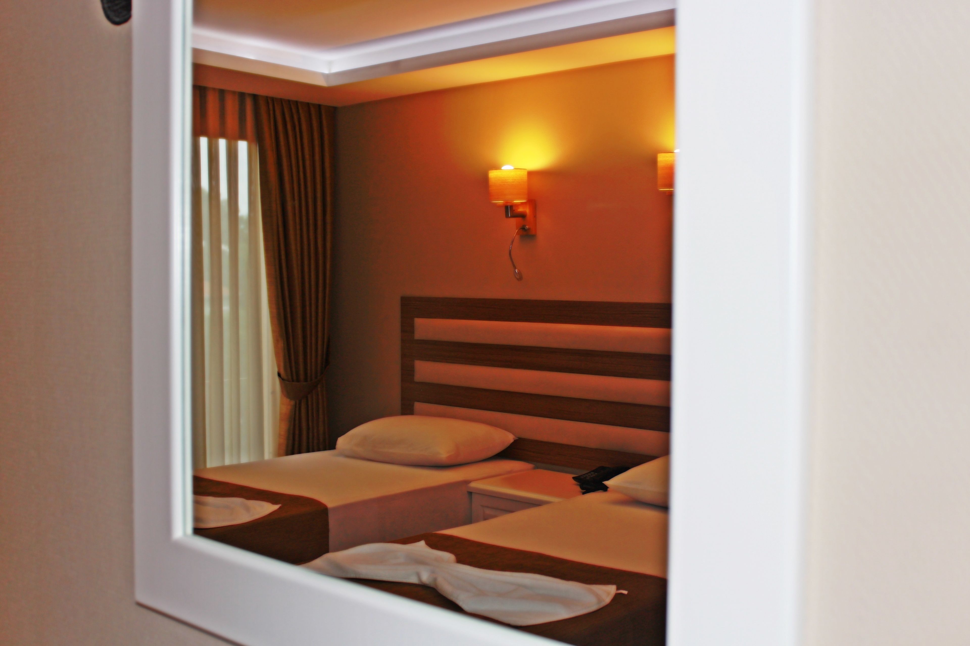 Sábanas de algodón egipcio, ropa de cama de alta calidad y escritorio 