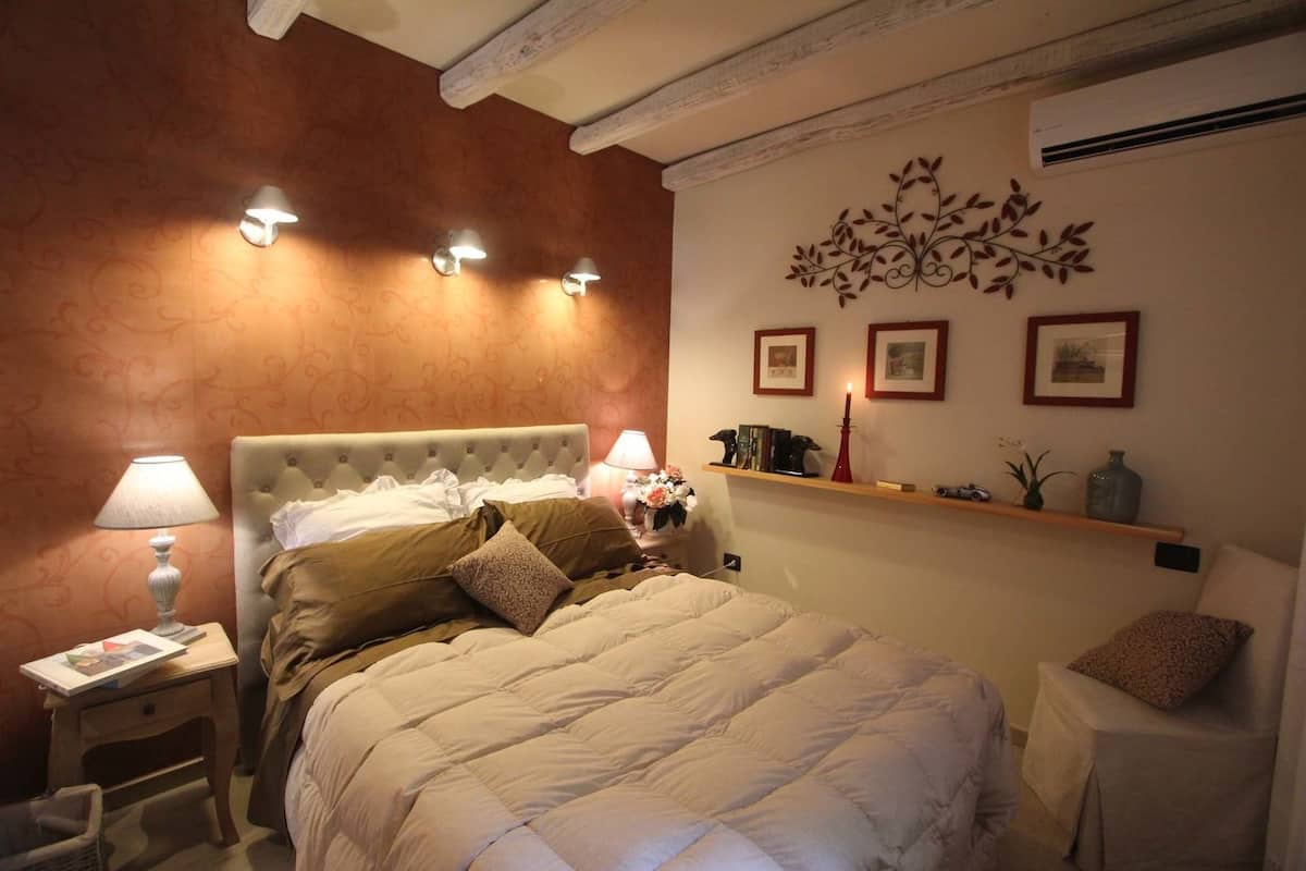 Ropa de cama de alta calidad y wifi gratis