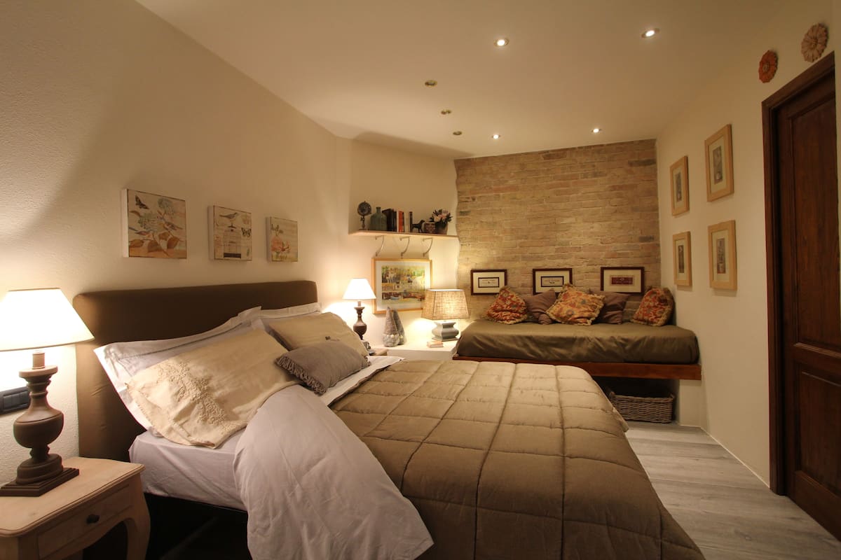 Ropa de cama de alta calidad y wifi gratis