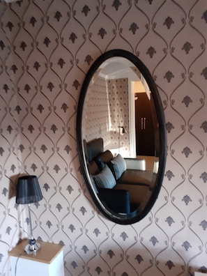 Family Room | Individually decorated, individually furnished, desk, laptop workspace - Hotell S:t Olof (Falkoping)