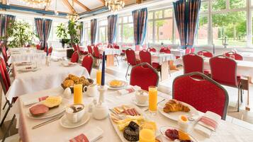 Petit-déjeuner buffet compris tous les jours