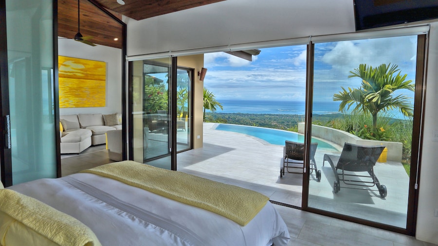 Golden Pineapple Villas