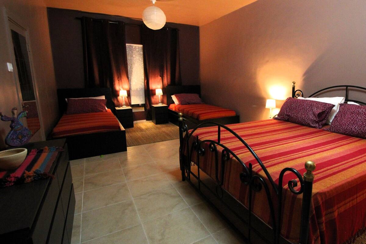 Standard Quadruple Room | Wi-fi percuma, cadar katil