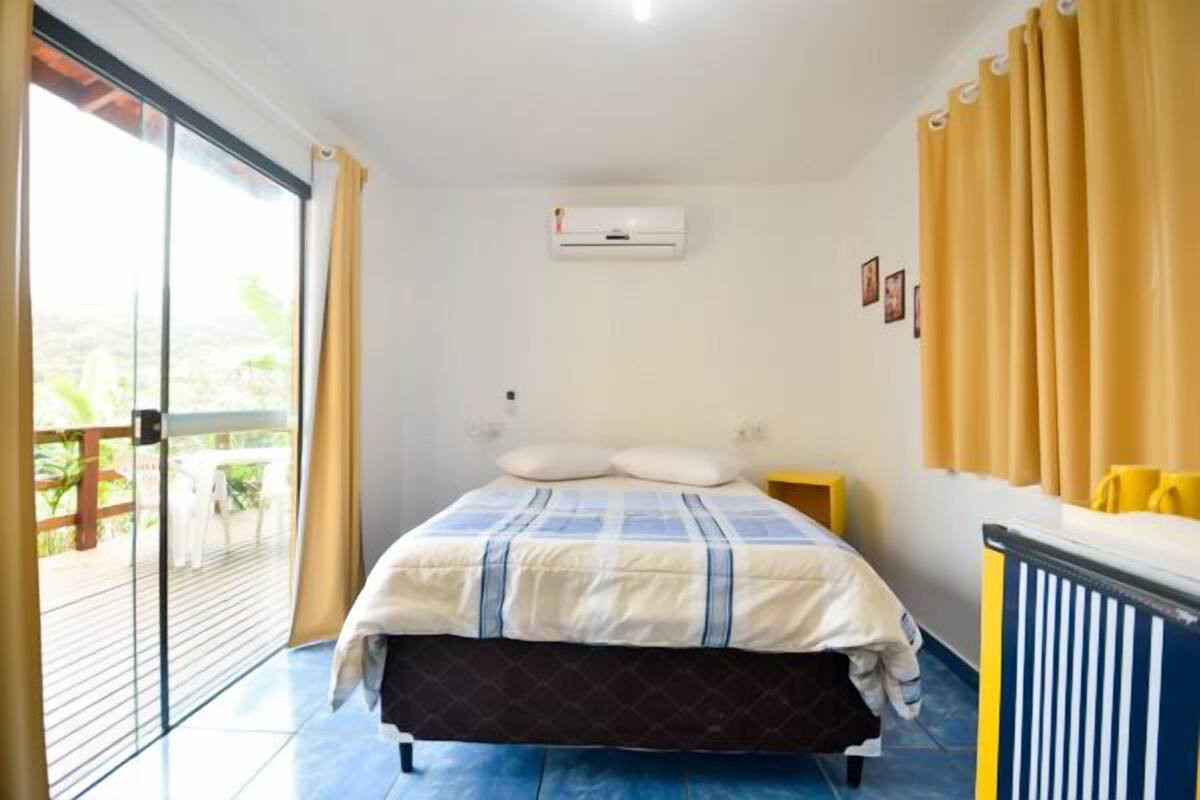 Blackout curtains, free WiFi, bed sheets