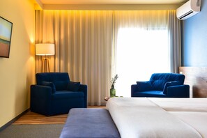 Hypo-allergenic bedding, minibar, in-room safe, desk - The Prime Energize Hotel & Spa (Vila Real Santo Antonio)