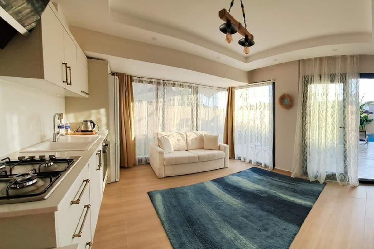 Ropa de cama de alta calidad y minibar