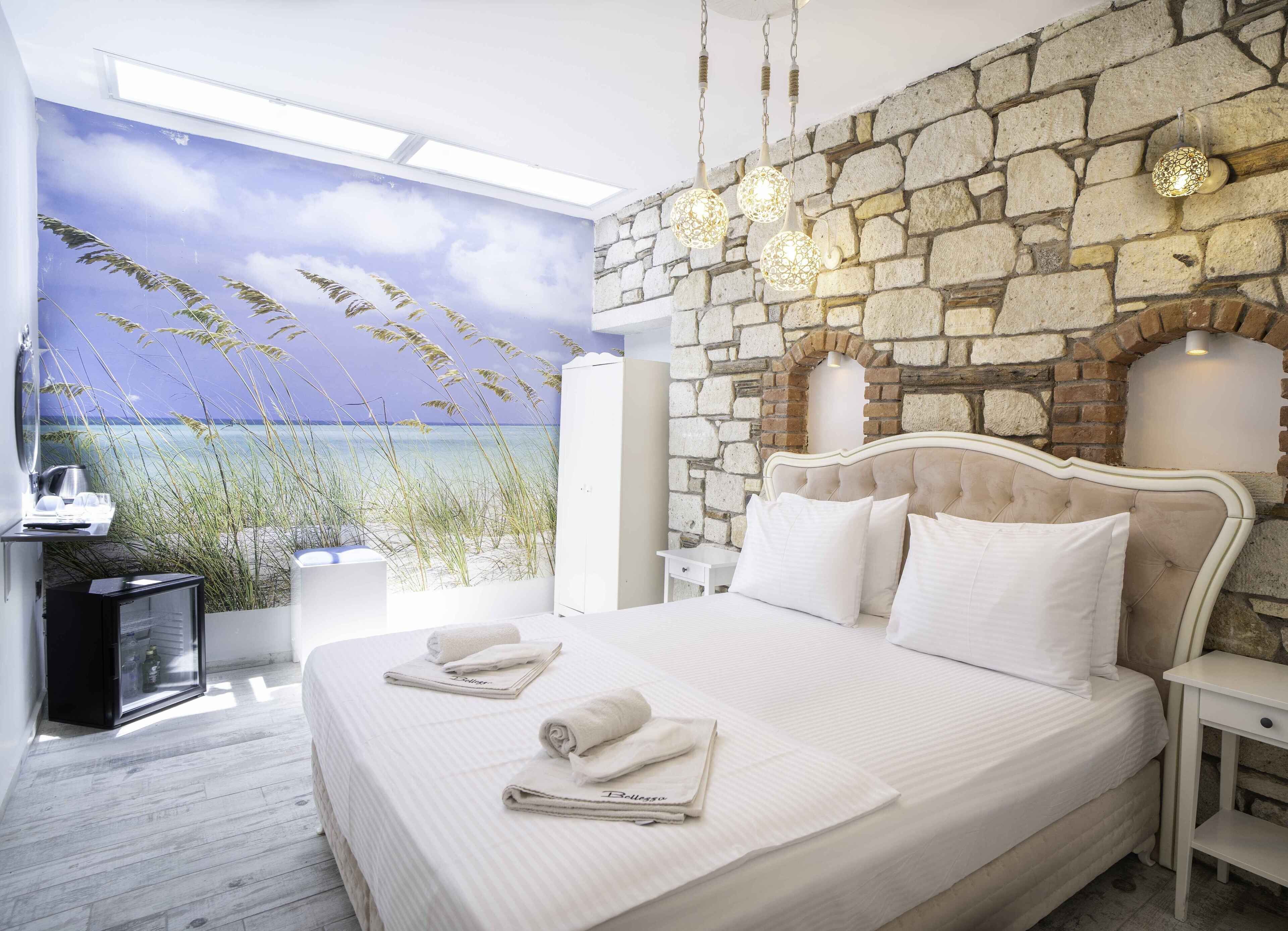 Habitación económica | Ropa de cama de alta calidad, minibar, caja fuerte