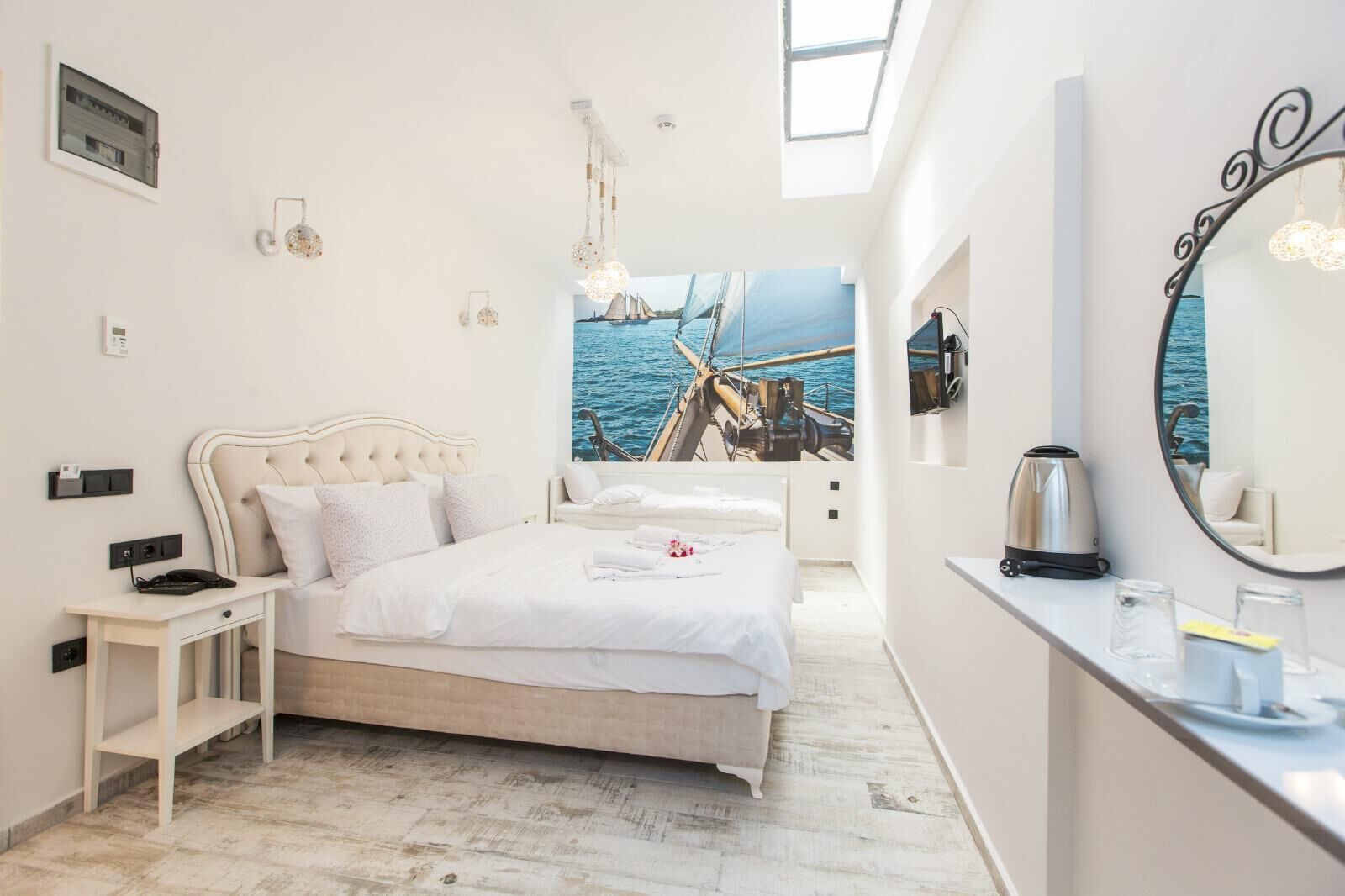 Habitación familiar doble | Ropa de cama de alta calidad, minibar, caja fuerte