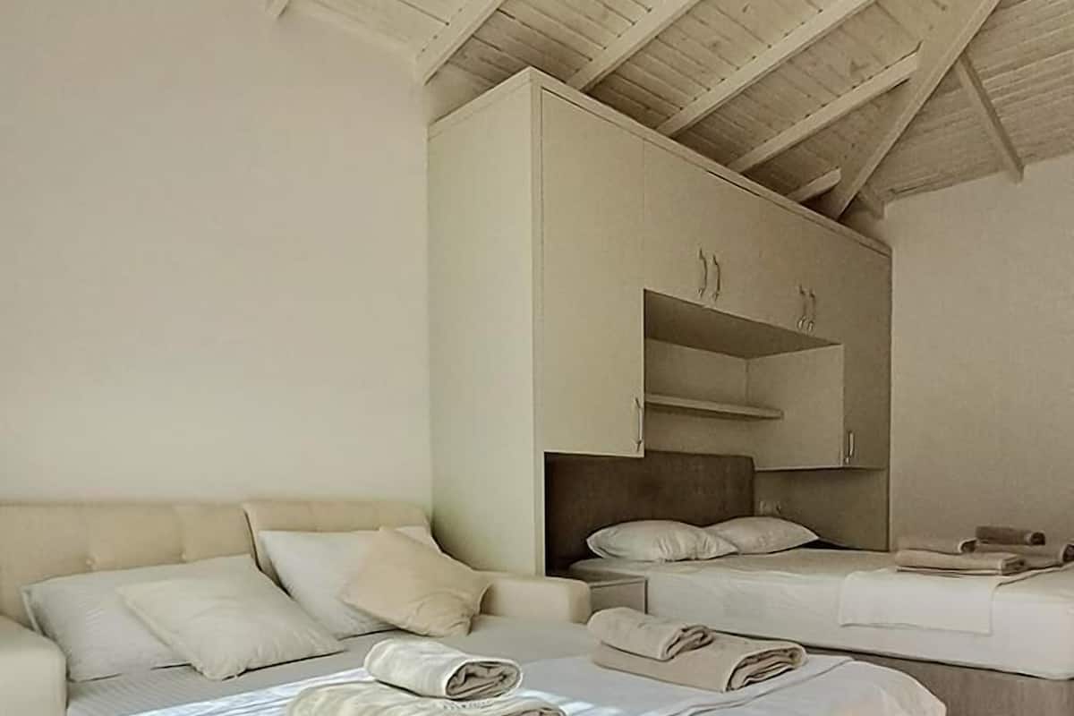 Ropa de cama de alta calidad y minibar