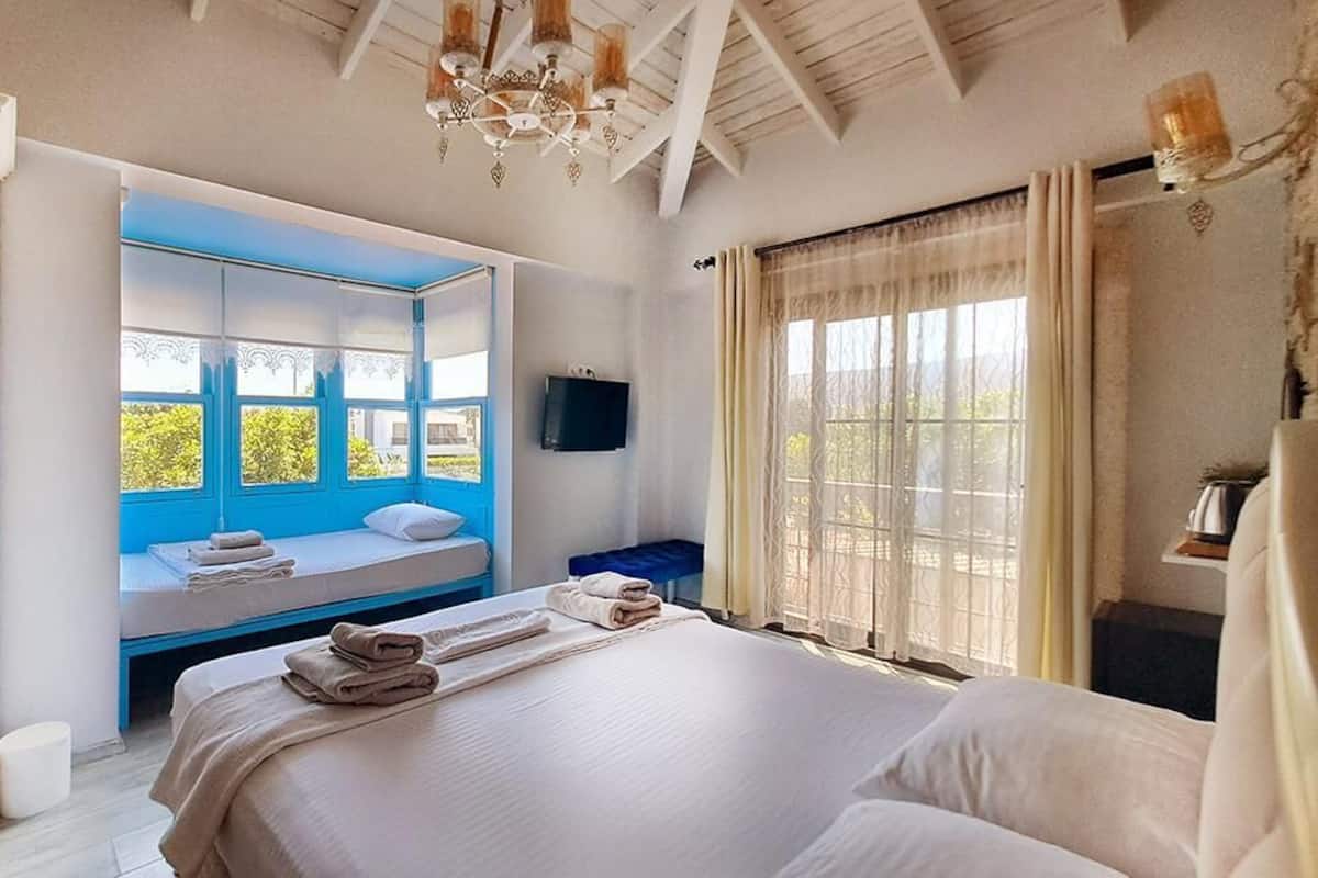 Ropa de cama de alta calidad y minibar