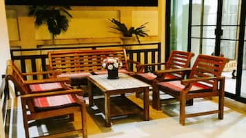 Luxury House, 3 Bedrooms | Terrace/patio