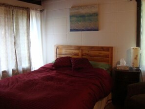 4 bedrooms, bed sheets - Husky House (Bessemer)