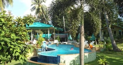 Green Cottage Beach Resort