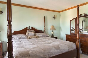 Economy Apartment, 1 Queen Bed, Accessible, Ocean View
