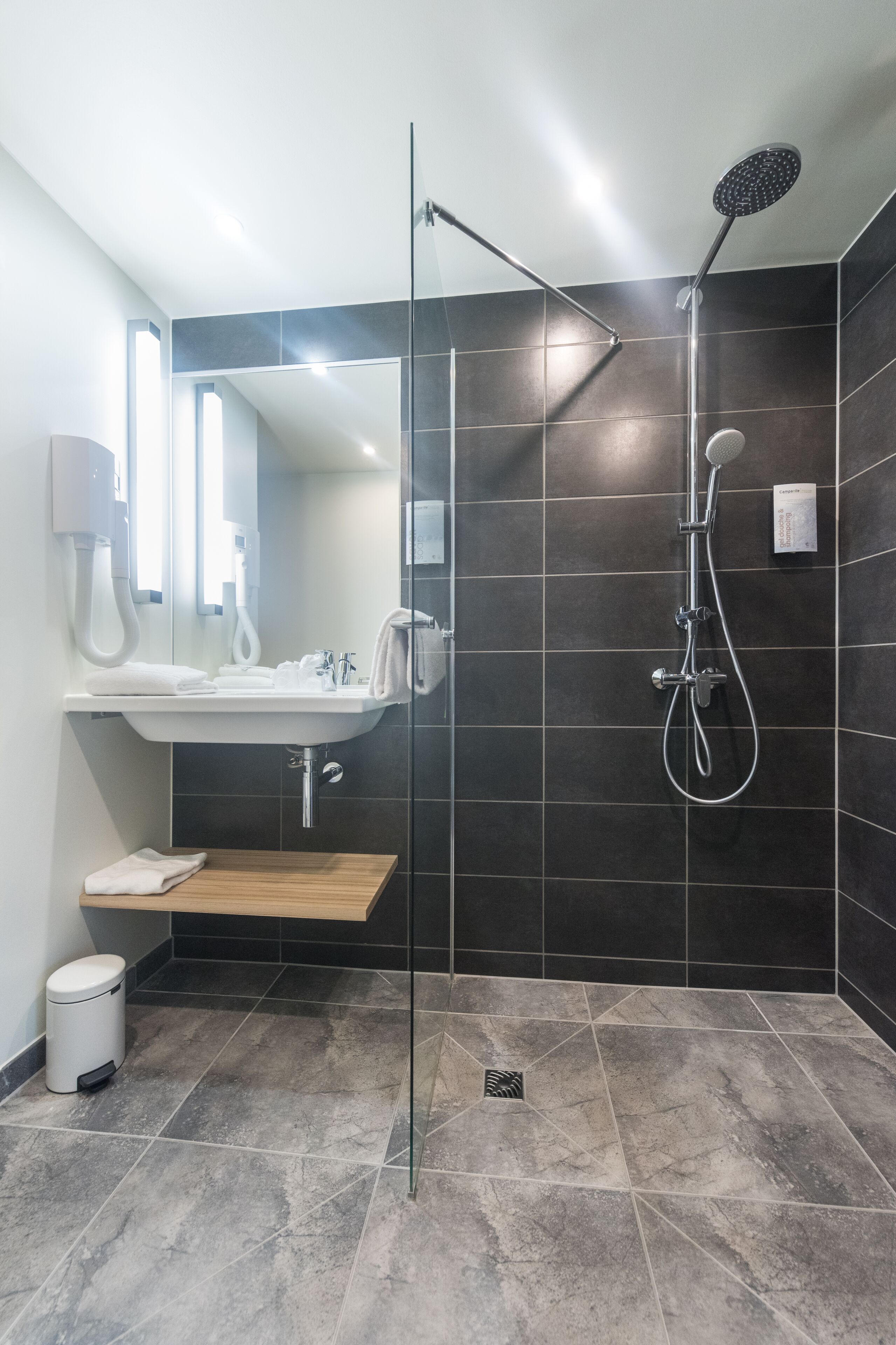 Foto - Campanile Le Mans Centre - Gare