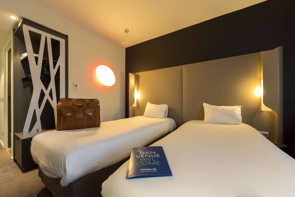 next generation, room, 2 single beds | premium bedding, individually furnished, desk, laptop workspace